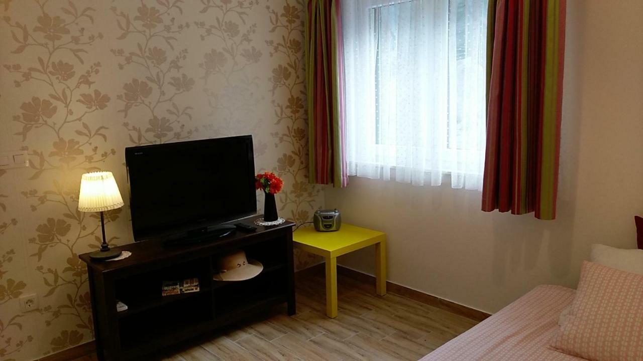 Topic Hill Apartments Split Eksteriør bilde